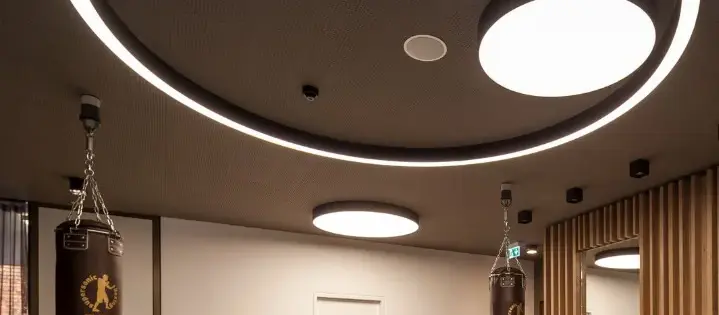 prolicht_glorious_sign_02_m_elements_eschborn_2015