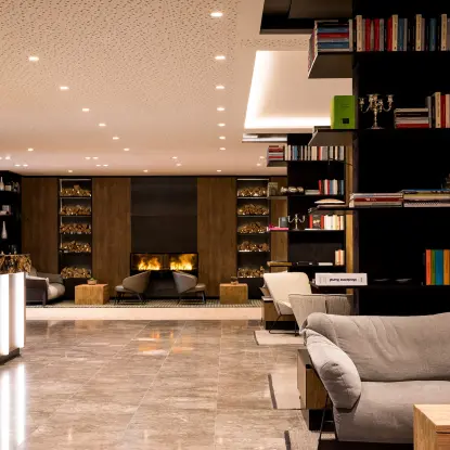 pro_achotel-marriott_04_invader_ret_new