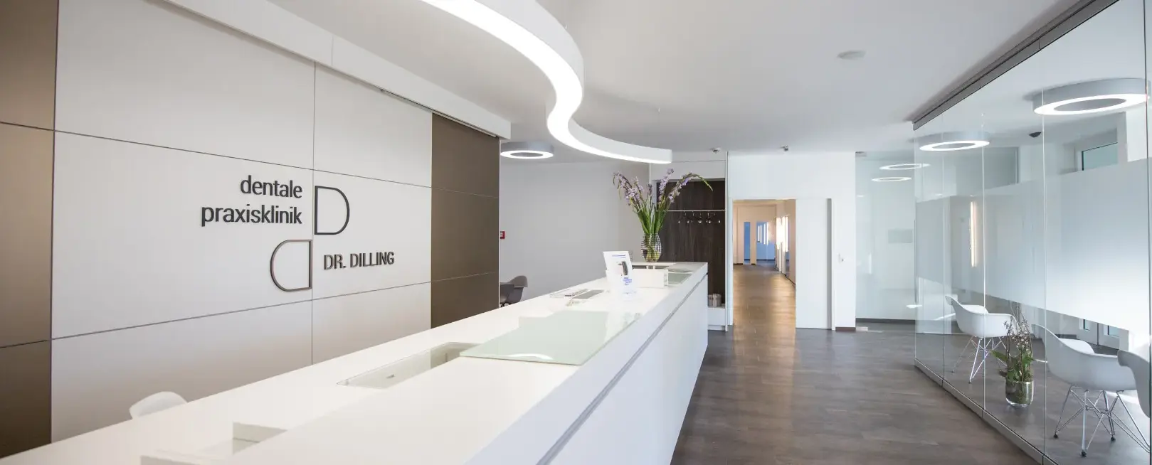 Dentist Dr. Dilling