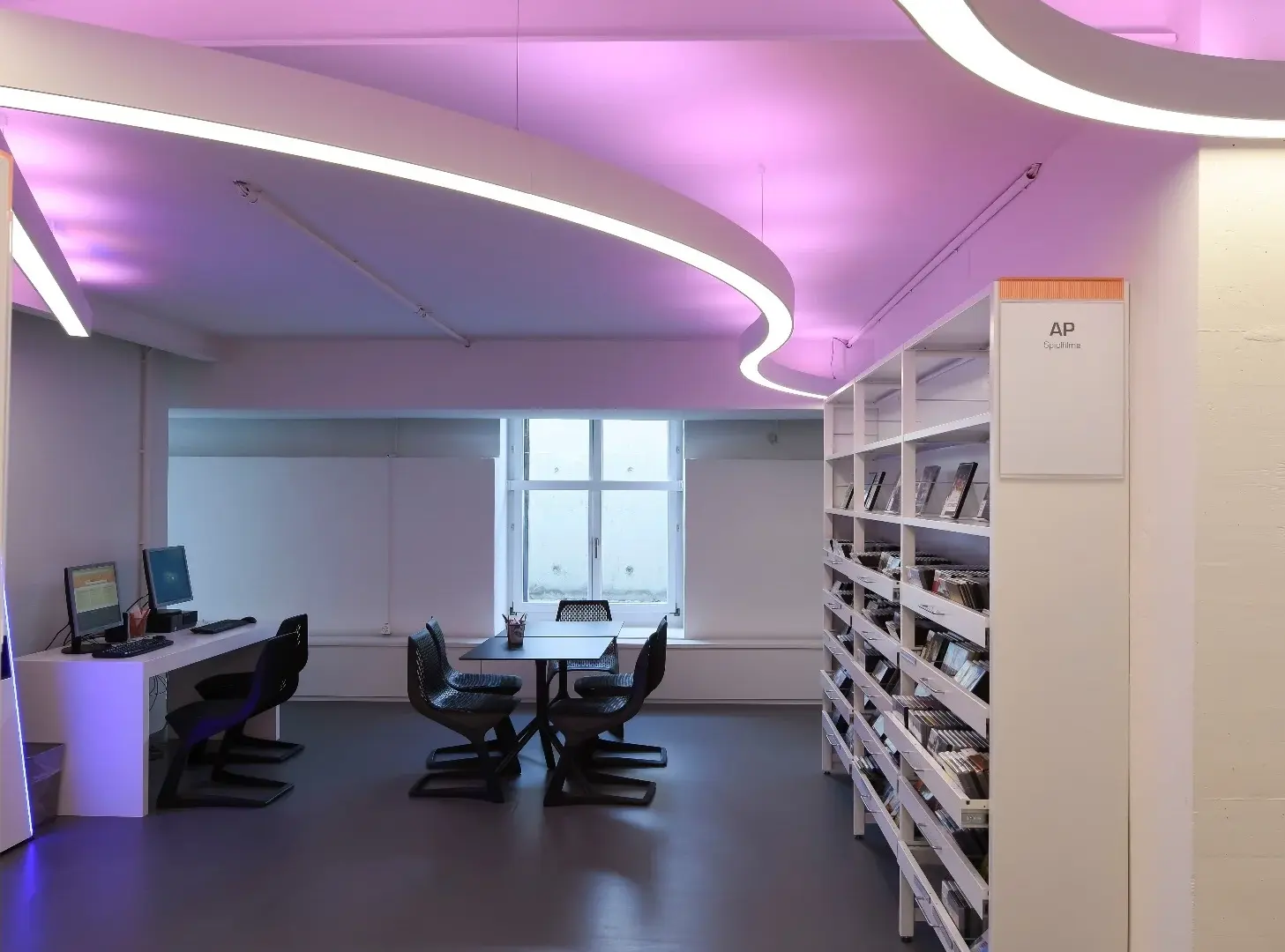 Biblioteca da faculdade